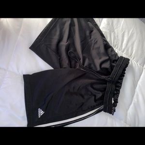 Basketball shorts